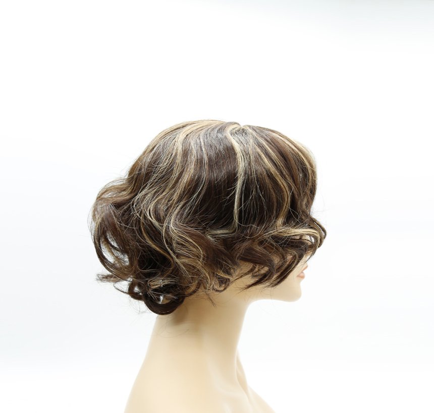 women topper v